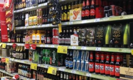 La Junta prohíbe la venta de bebidas alcohólicas a partir de las 22 horas