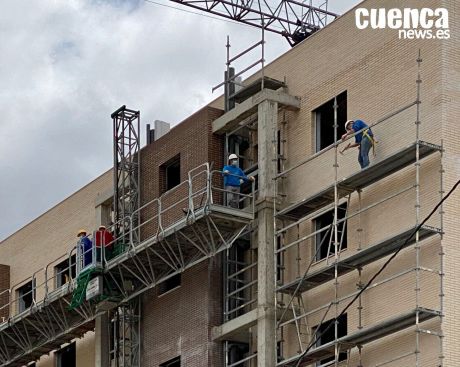 La Asociación de Empresarios de la Construcción apunta que la compraventa de viviendas sigue por debajo del año pasado desde que se estableció la pandemia