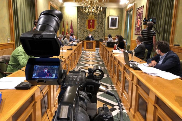 El Pleno aprueba la modificación de crédito necesaria para destinar cerca de 1,2 millones a las personas más vulnerables en la crisis de la Covid-1