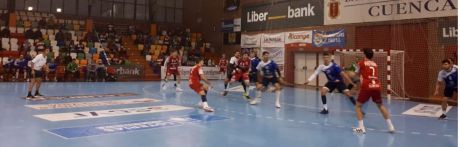 El apagón del Incarlopsa Cuenca en la recta final del encuentro, le pasa factura (24-24)