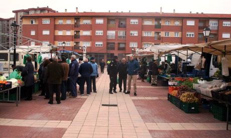 Tarancón suspende esta semana el mercadillo por las consecuencias de la nieve y lo retoma la próxima semana los jueves y domingos