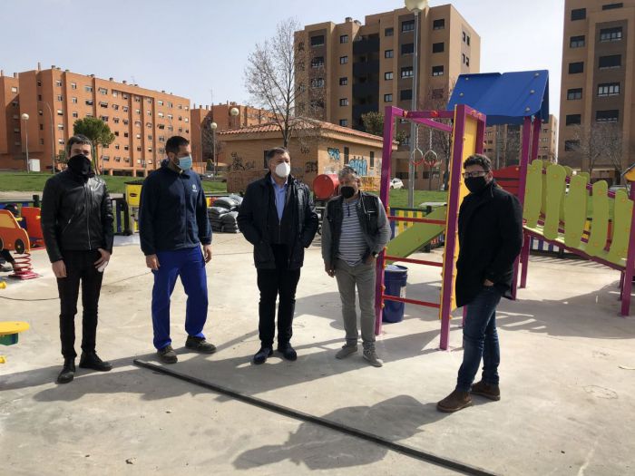 En marcha la renovación de más de una decena de áreas infantiles de la capital
