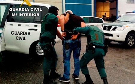La Guardia Civil detiene a un varo&#769;n por coacciones, amenazas e injurias