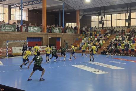 El BM Cuenca cierra la Liga en El Sargal con derrota ante un Bidasoa lanzado hacia Europa