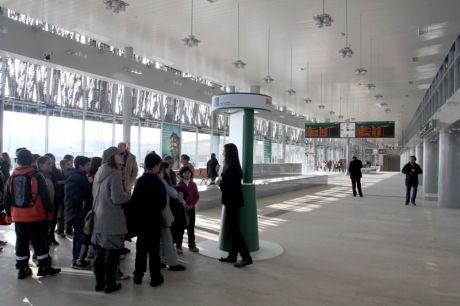 La Policía Nacional detiene en la estación del AVE a un individuo con multitud de objetos que había sustraído en Valencia