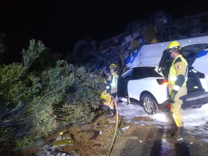 Un menor y cuatro adultos heridos en un accidente de tráfico en la A-3 en Castillejo de Iniesta