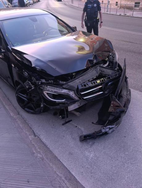 La Policía Local localiza al conductor que huyó tras provocar un accidente en el Parque del Huécar