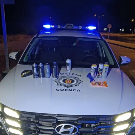 Tres menores sorprendidos haciendo grafitis junto al Hospital Universitario de Cuenca
