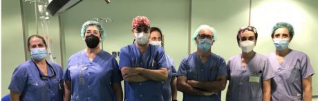 La Unidad del Dolor del Virgen de la Luz realiza la primera intervención quirúrgica para el recambio de una bomba intratecal
