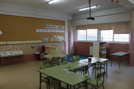 CSIF reclama refuerzos Covid en personal y reducir las ratios en las aulas 