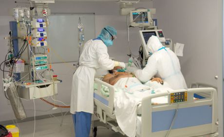 Castilla-La Mancha continúa reduciendo el número de hospitalizados por COVID-19