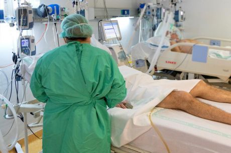 Continúan disminuyendo los hospitalizados por COVID-19 en Castilla-La Mancha