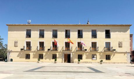 El Ayuntamiento de Tarancón se iluminará este fin de semana con los colores de la bandera de Ucrania