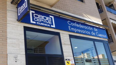 CEOE CEPYME Cuenca felicita a CECAM por su cuarenta aniversario al servicio de las empresas