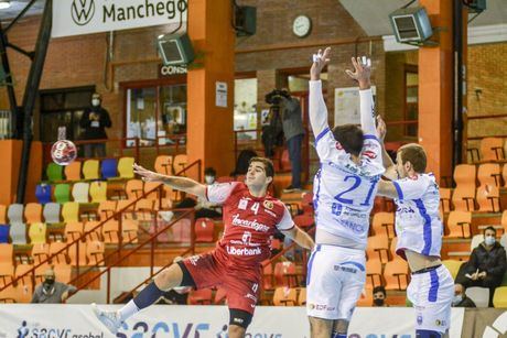 El Incarlopsa Cuenca tira de casta para derrotar al Logroño (37-31)
 