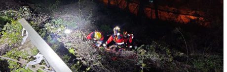 Un hombre de 66 años es ingresado en el Virgen de la Luz tras precipitarse por el balcón de su casa al río Júcar