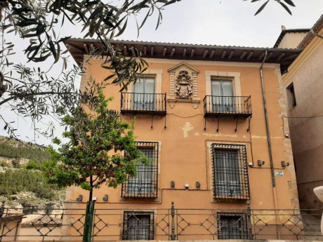 La Fundación Antonio Saura no seguirá en la Casa Zavala
