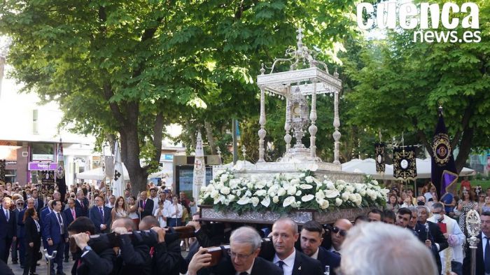 Cuenca vuelve a vivir la procesión del Corpus Christi