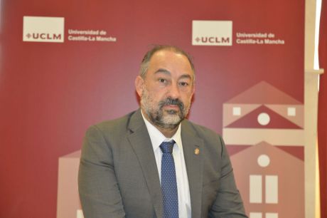 Universidad de Castilla-La Mancha: cuarenta años de Historia