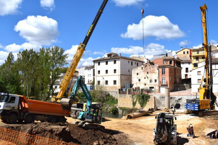 Las obras del nuevo puente de Landete avanzan según los plazos previstos