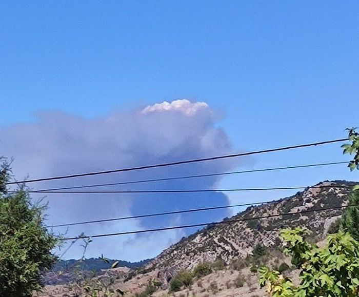 Controlado el incendio forestal de Carrascosa tras 14 horas de trabajo
 