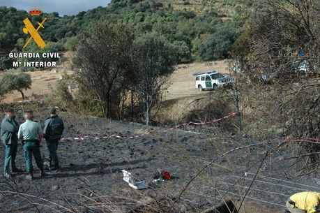 Investigan la aparición de un cadáver tras sofocar un incendio en Albaladejo del Cuende