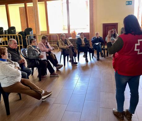 Cruz Roja impulsa una nueva actividad semanal para las personas mayores en Mira para normalizar su rutina y recuperar su bienestar integral