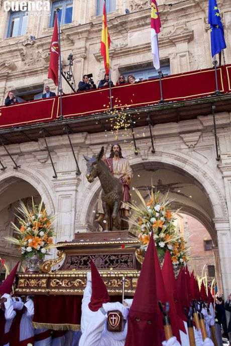 Arrancan los actos del 50ª aniversario fundacional de la V. H. de Jesús entrando en Jerusalén y la Virgen de la Esperanza