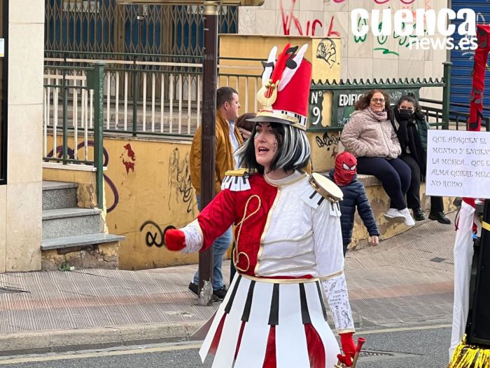 VIDEO | El desfile del Carnaval convierten las calles de la capital en una multitudinaria fiesta