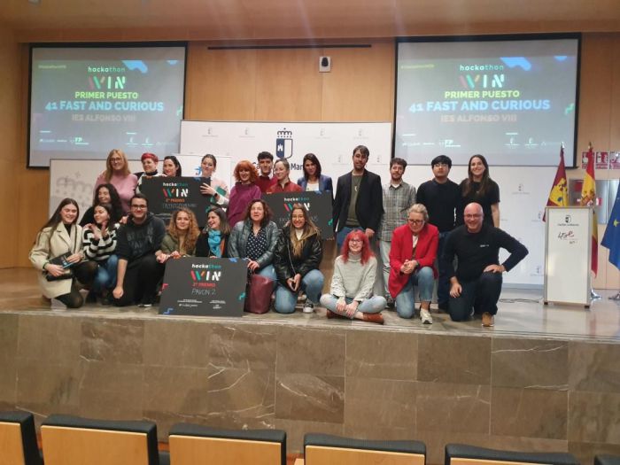 El equipo del IES ‘Alfonso VIII’ se proclama campeón del “Hackaton Win”