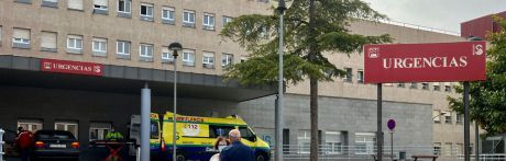 Un hombre de 55 años es trasladado al Virgen de la Luz tras ser apuñalado en la calle Luis Astrana Marín