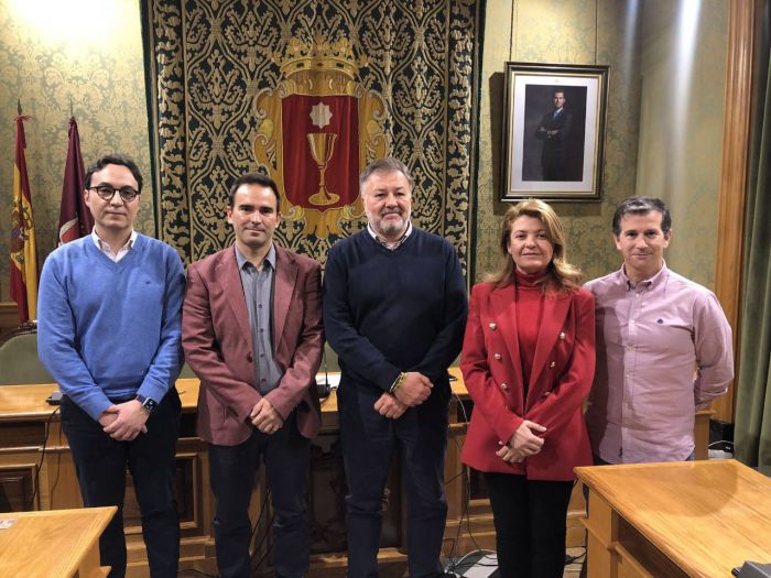 Ayuntamiento y Federación Española de Squash formalizan el convenio para que Cuenca acoja el Campeonato de Europa en 2024