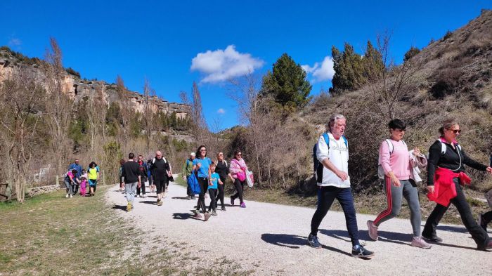 Cerca de 800 participantes han disfrutado de los bellos parajes de la Hoz del Júcar en los “7.000pasosX”