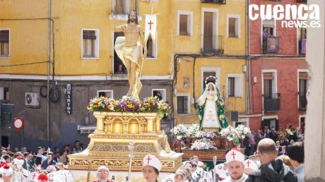 Jesús Resucitado y Ntra. Señora del Amparo sellan su Encuentro y abren la Pascua en Cuenca