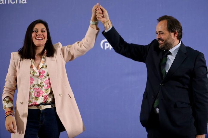 En imagen Beatriz  Jiménez junto a Paco Nuñez