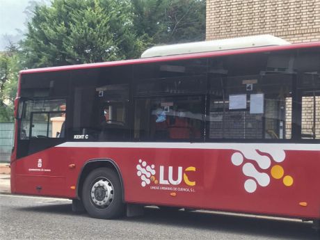 Ayuntamiento y Gobierno de España prorrogan las bonificaciones al transporte urbano, que permiten viajar en autobús desde 10 céntimos