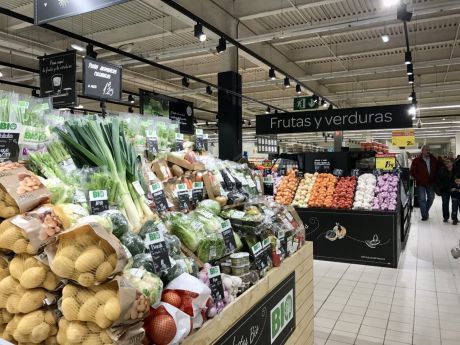 La Confederación de Empresarios señala que se amplía la reducción del iva para determinados alimentos