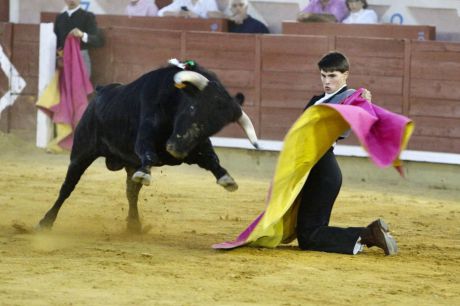 Buen debut del ganadero Pedro Miota en Cuenca en tarde de orejas para Andreu y Moset