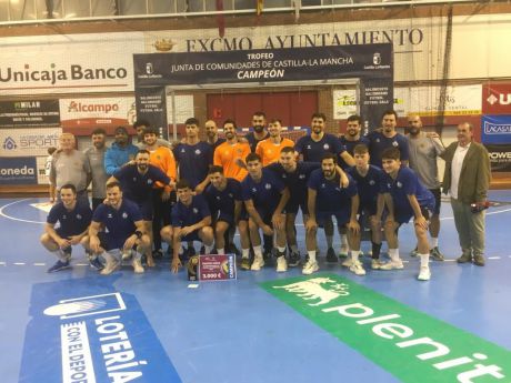 El Cuenca lleva otro Trofeo de la Junta a sus vitrinas (30-22)