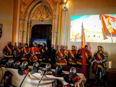 Instalan el trabuco de contrapeso más grande del mundo en Belmonte