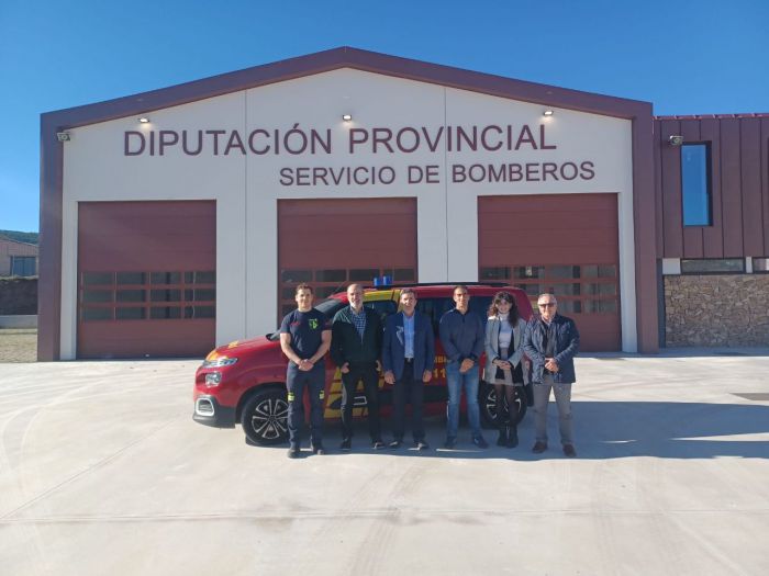 Concluyen las obras de los nuevos parques de bomberos de Priego y Cañete