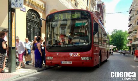 Los autobuses y taxis dejan de pasar por Alonso Chirino y Carretería para desviarse desde Parque de San Julián