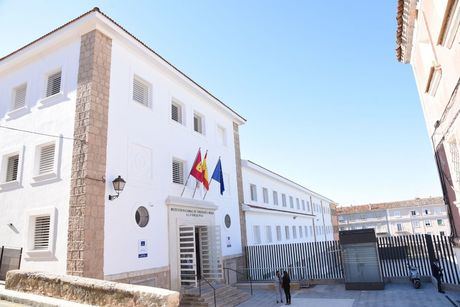 Martínez: “La Delegación Provincial de Educación se está ocupando del incidente ocurrido en el IES Alfonso VIII desde el minuto uno”
