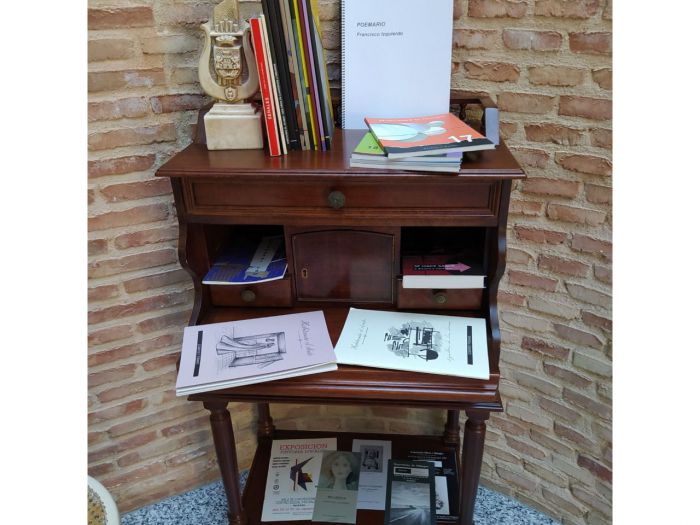 ‘Retrato de un artista’ una exposición antológica del pintor iniestense Francisco Izquierdo