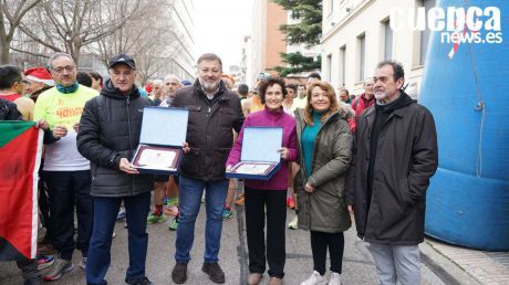 Ángel Valero y Teresa Esteso, leyendas vivas de la Carrera del Pavo en su 40 aniversario