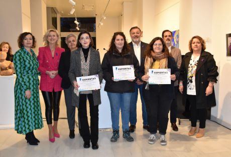 Elena Martínez, de Quintanar del Rey, gana la V edición del certamen ‘Despiertas’ en la obra ‘Puta gorda’