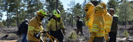 La delegada de la Junta asegura que los Servicios de Extinción de Incendios de Cuenca “son una referencia” para los estudiantes de Gestión Forestal