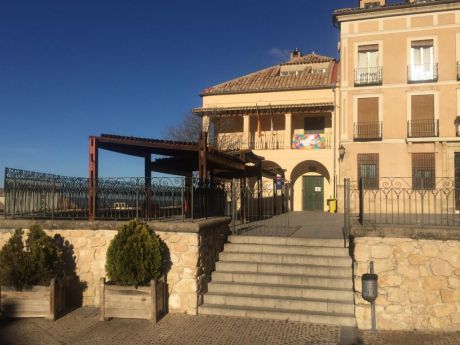 El PP pide la instalación de pérgolas en los patios de los colegios de Cuenca para proteger a los escolares de la exposición al sol