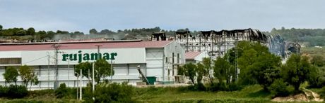 La chispa de una herramienta durante labores de mantenimiento originó el incendio en Rujamar