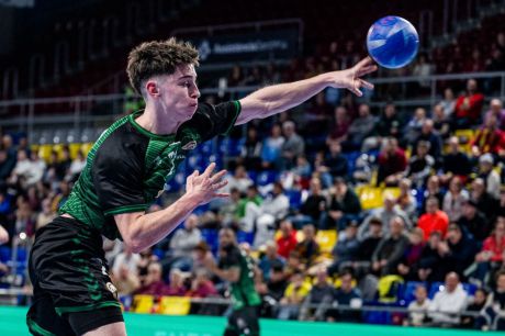 El Cuenca planta cara, pero el FC Barcelona impone su ley en el Palau (35-26)